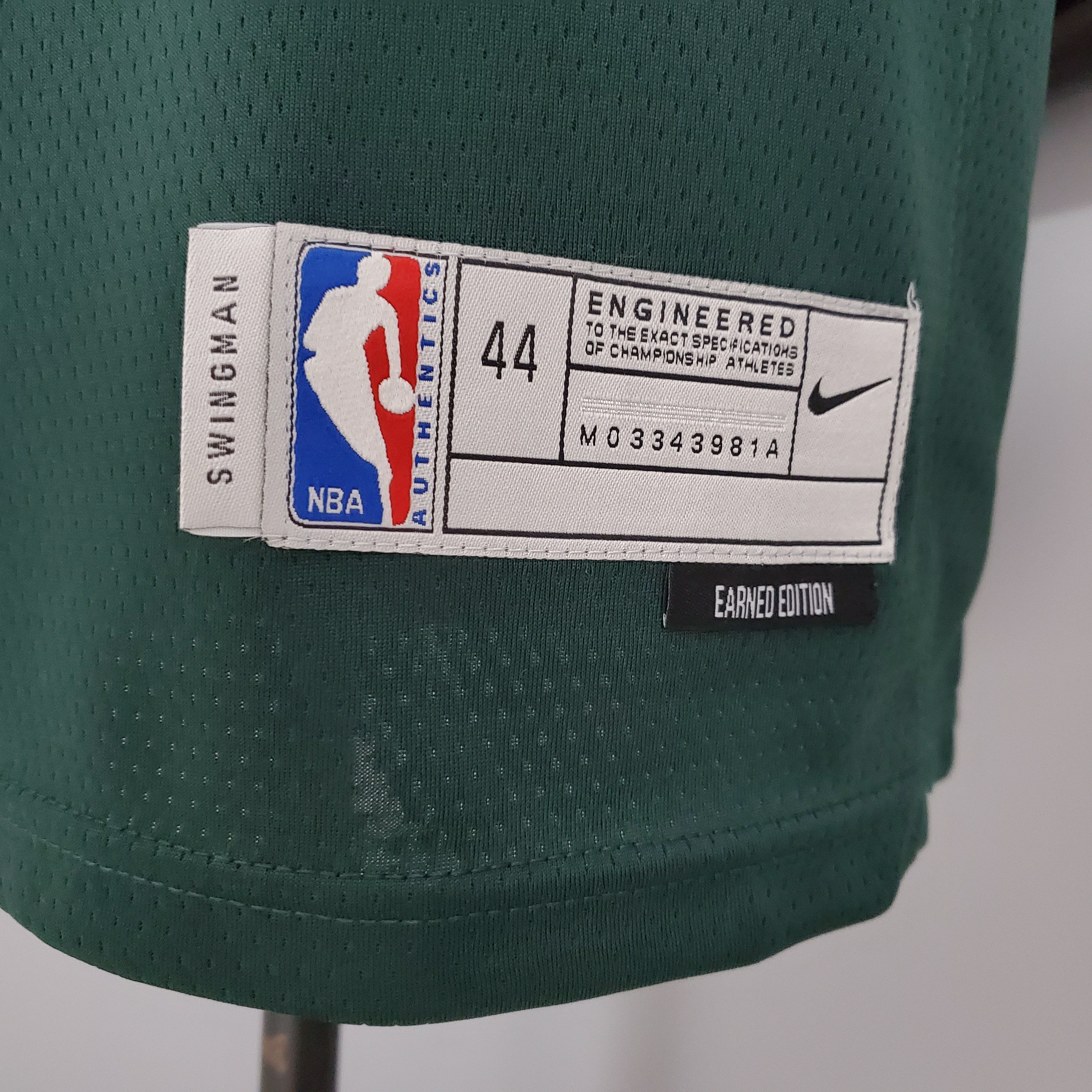 Boston Celtics (dark green)