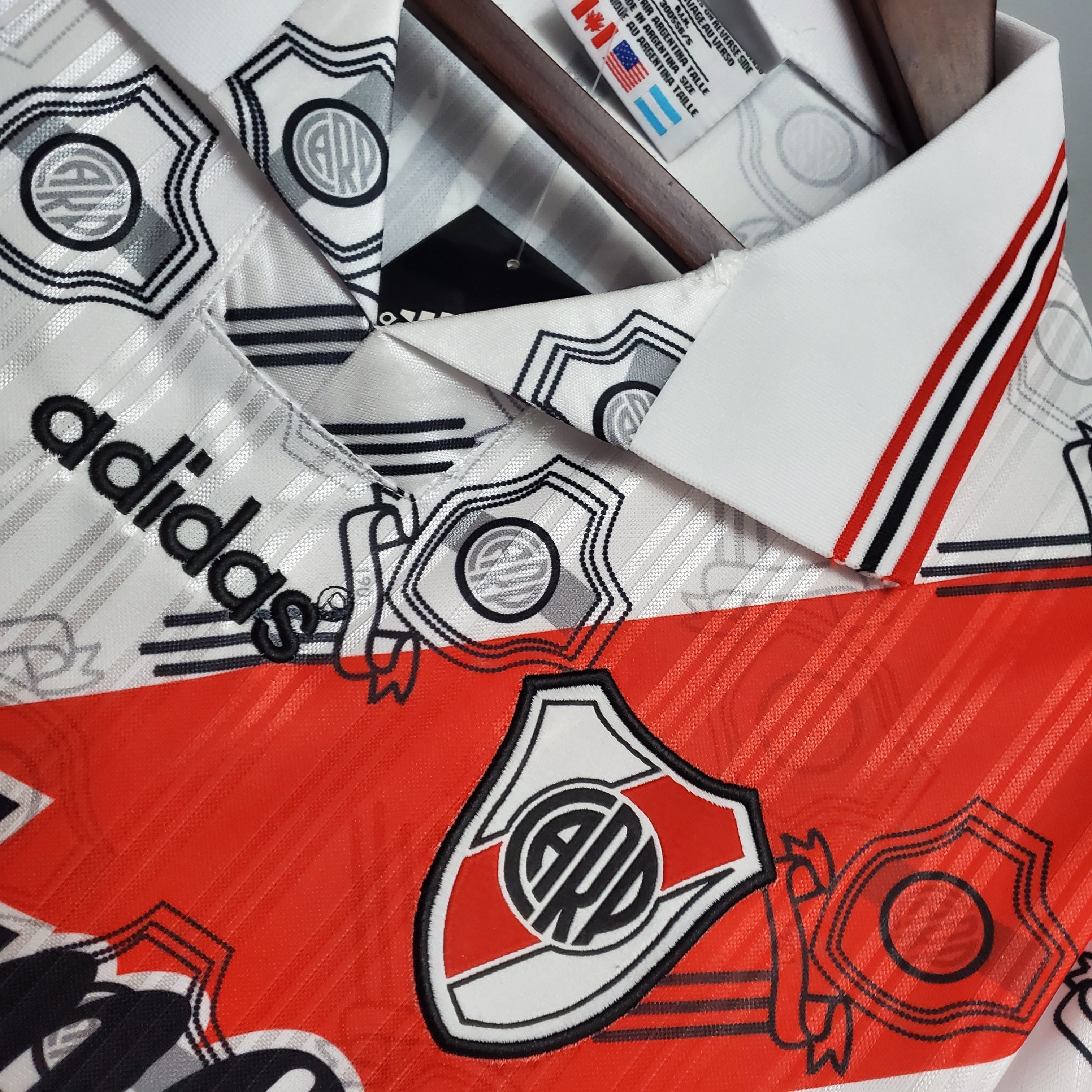 Retro River Plate 1995/96 (Primera equipación)