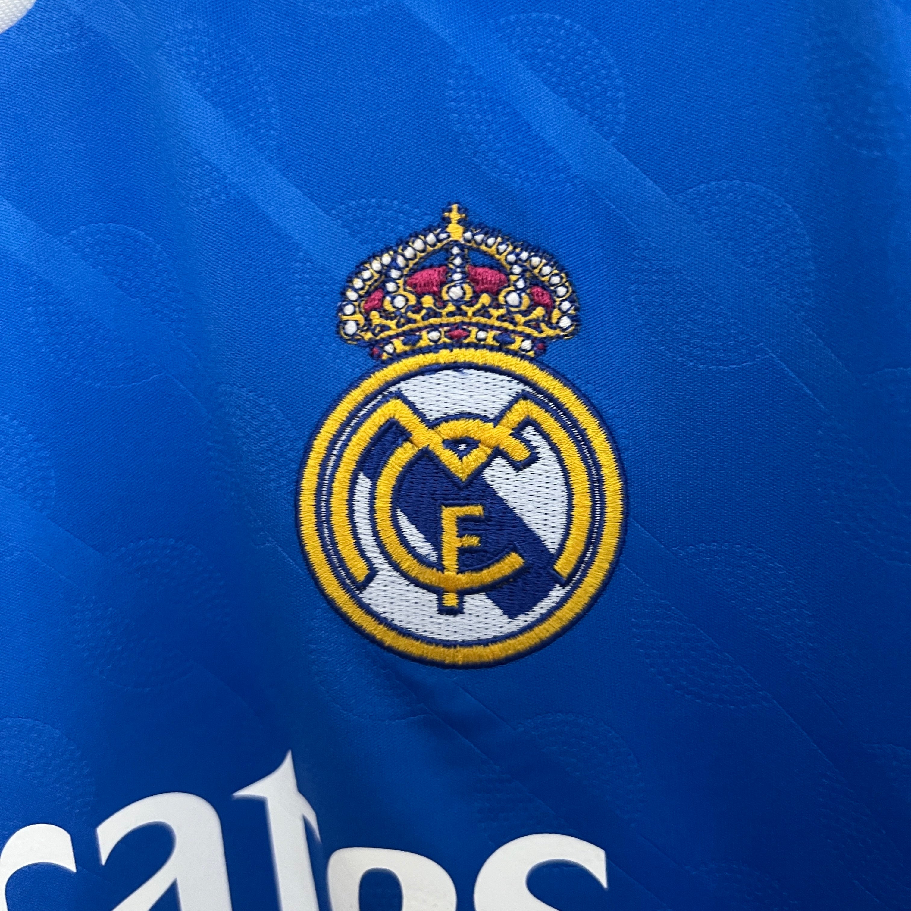 Real Madrid 2025/26 (Segunda equipación)