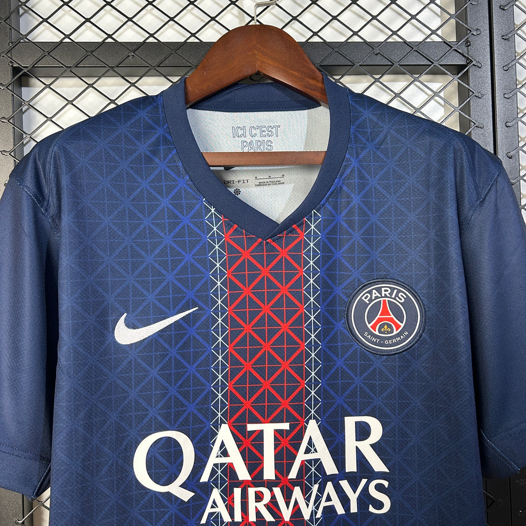 París Saint-Germain 2025/26 (Primera equipación)