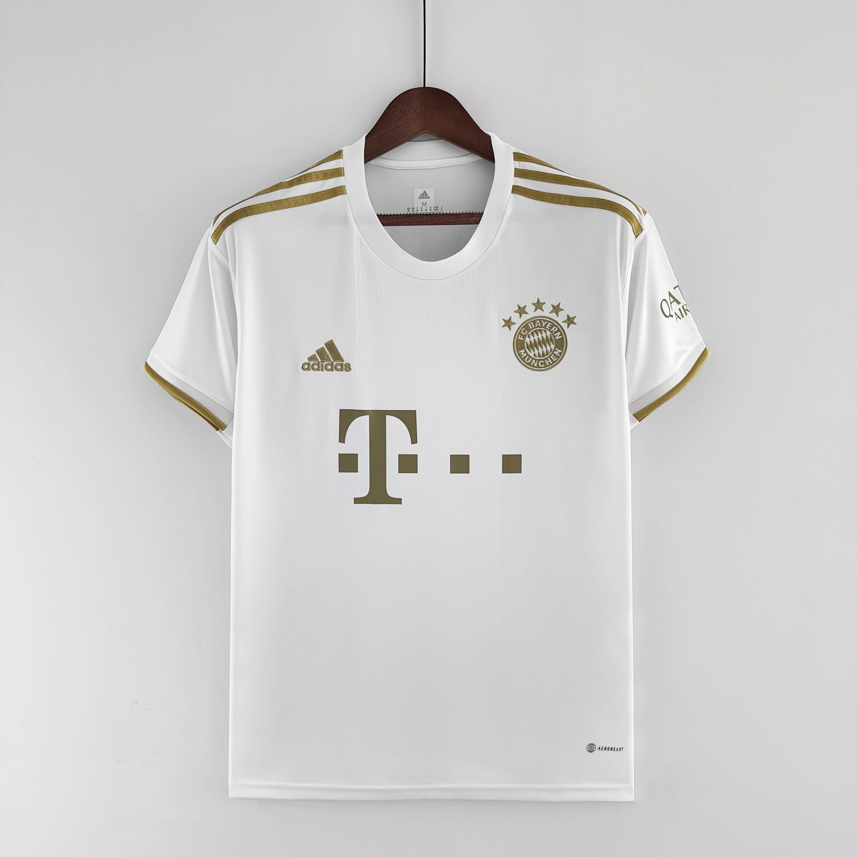 Bayern de Munich 2022/23 (Segunda equipación)